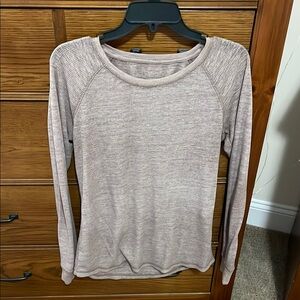 Women's Heather Gray Long Sleeve Top